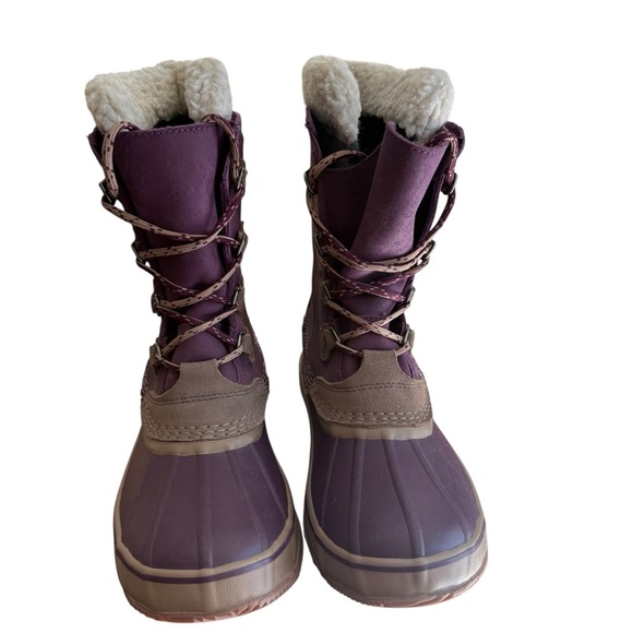 LL Bean Boots Women's 284882 Snow Winter Purple Duck Boots Water-proof Size 10 - Picture 2 of 15